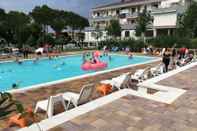 Swimming Pool Pineto Resort
