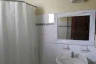 In-room Bathroom Areca