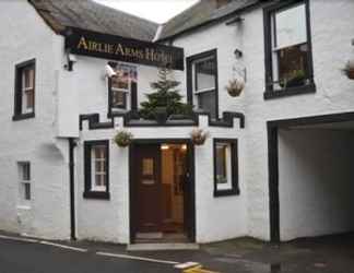 Exterior 2 Airlie Arms Hotel