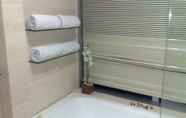 Toilet Kamar 4 Sea View Luxury Monarch Apartment