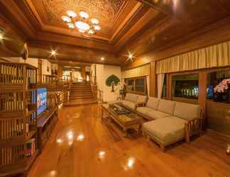 Sảnh chờ 2 LPC Holiday Villa