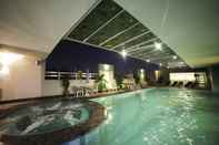 Swimming Pool Park Lane Hotel