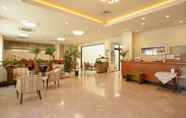 Lobby 2 Iki Marina Hotel