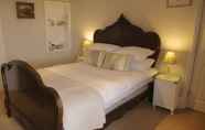 Kamar Tidur 6 Chantry Hotel