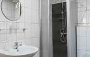 In-room Bathroom 6 Landhaus Nalbach