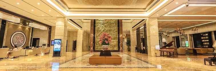 Lobi Royal Garden Hotel Shanghai