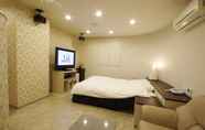 Kamar Tidur 2 Hotel Joy -Adult Only