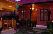 Bên ngoài 2 Palace Nyaung Shwe Guest House