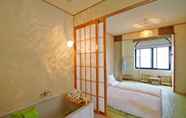 In-room Bathroom 6 Livo Hotel