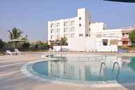 Swimming Pool Goverdhan Greens Resort Dwarka