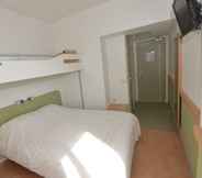 Kamar Tidur 4 ibis budget Menton