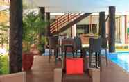 Restaurant 6 Radiant 2BR PH in private location by Happy Address