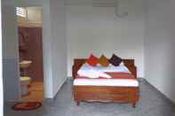 Kamar Tidur Leos Home Stay