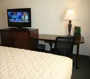 Bedroom 5 Affordable Suites Mooresville LakeNorman
