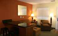 ห้องนอน 6 Affordable Suites Mooresville LakeNorman