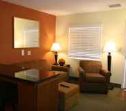 Bedroom 6 Affordable Suites Mooresville LakeNorman