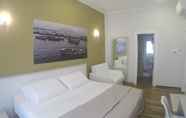 Bedroom 3 Rooms Stazione Centrale