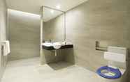 Toilet Kamar 3 Hyatt Place Melbourne, Essendon Fields