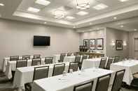 Functional Hall Homewood Suites By Hilton Worcester