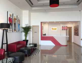 Lobby 2 Red Fox Hotel Sec 60 Gurugram A Unit of Fleur Hotels Pvt Ltd