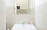In-room Bathroom 4 Alessia's Flat - Loreto