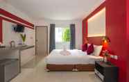 Kamar Tidur 7 Modern Resort at Naiyang
