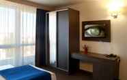 Bedroom 6 Belfort Hotel