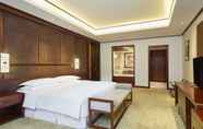 Bedroom 3 Four Points By Sheraton Danzhou