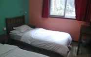 Kamar Tidur 2 Lucky Family Hostel