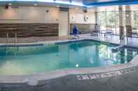 Swimming Pool Fairfield Inn & Suites Wisconsin Dells