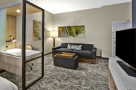 Common Space SpringHill Suites by Marriott Pittsburgh Butler/Centre City