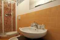 In-room Bathroom Italianway   - Forcella