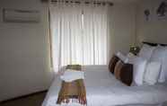 Kamar Tidur 3 Rain Farm Game Lodge