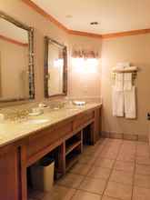 In-room Bathroom Best Western Dundee