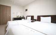 Kamar Tidur 6 Golden Park Hotel