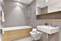 In-room Bathroom Shoreditch City Living