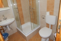 In-room Bathroom Hajdu Vendeghaz