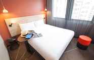 Bedroom 7 ibis Styles Paris 16 Boulogne