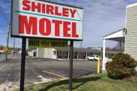 ภายนอกอาคาร Shirley Motel