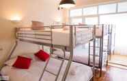 Bedroom 6 Help Yourself Hostels Carcavelos Coast