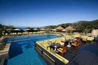 Swimming Pool Zimbali beach estate 