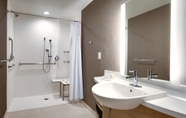 In-room Bathroom 4 SpringHill Suites by Marriott Salt Lake City-South Jordan