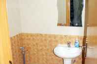 In-room Bathroom Al Eairy Furnished Apartments Qassim 3