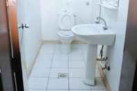 Toilet Kamar Al Eairy Furnished Apt Al Qunfudhah 2
