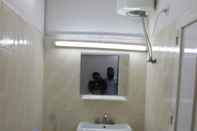 In-room Bathroom Al Eairy Furnished Apartments Al Baha 3