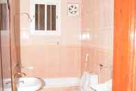 In-room Bathroom Al Eairy Furnished apt Al Madinah 1