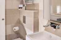 In-room Bathroom NOX HOTELS - Golders Green