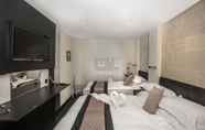 Bedroom 2 NOX HOTELS - Golders Green