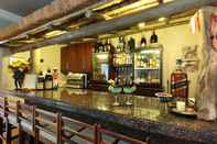 Bar, Kafe, dan Lounge uShaka Manor Guest House