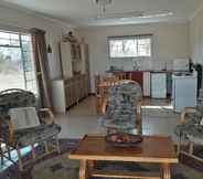 Common Space 5 Antares Bush Camp & Safaris - Hostel